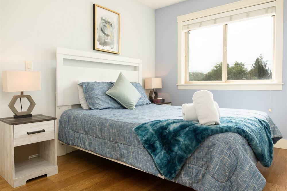 Photo of Bedroom in North End