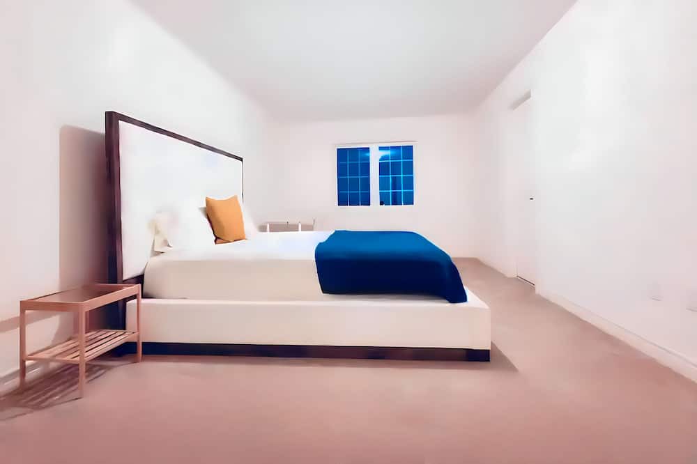 Photo of Bedroom in Halton Regional Municipality