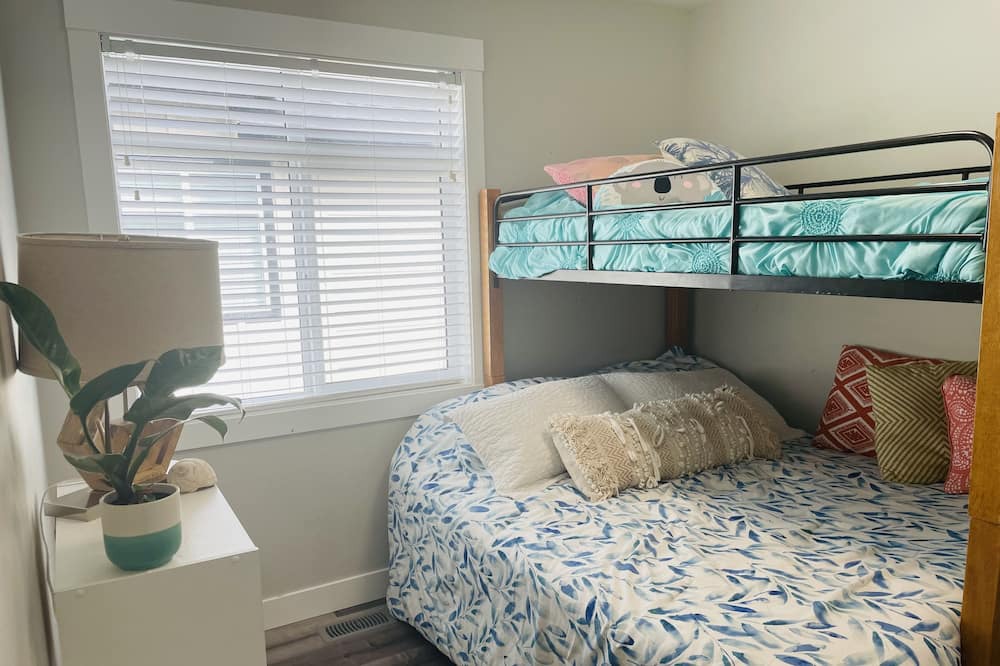 Photo of Bedroom in South Central