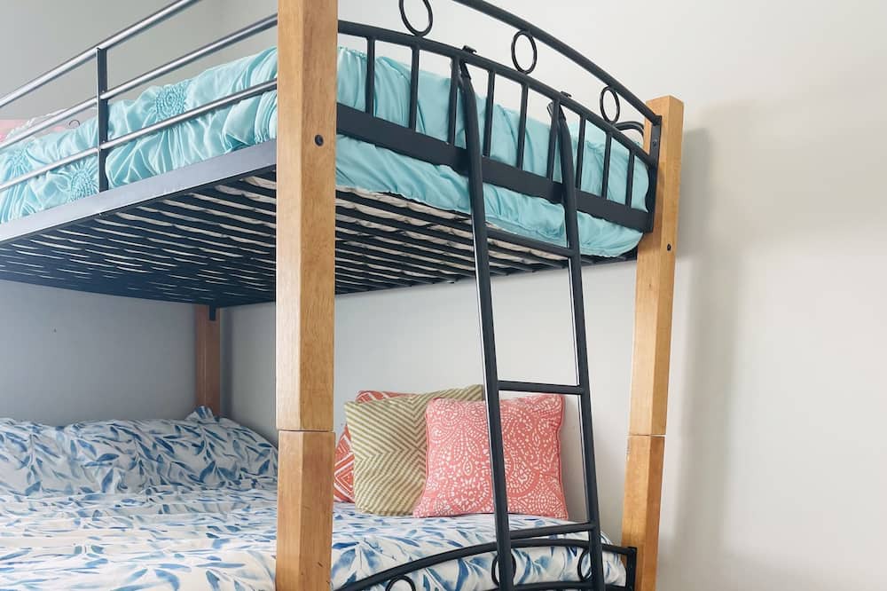 Photo of Bedroom in South Central