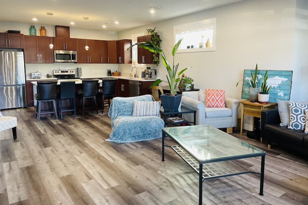 Photo of Livingroom in South Central