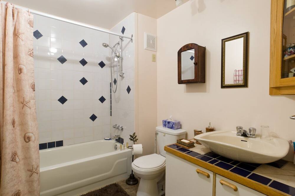 Photo of Bathroom in Scott