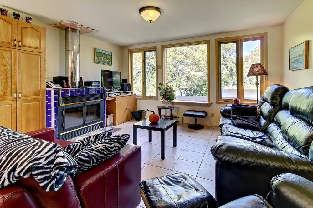 Photo of Livingroom in Scott