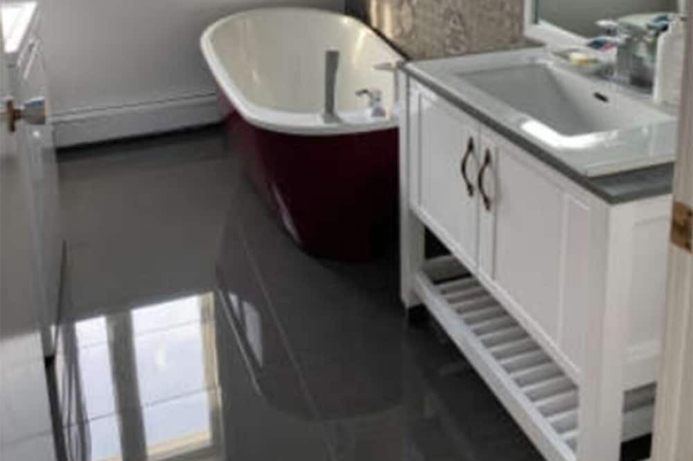 Photo of Bathroom in Iles de la Madeleine