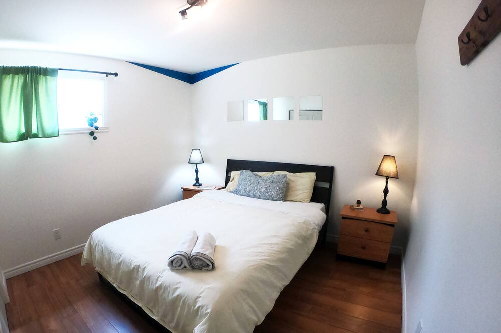 Photo of Bedroom in Arundel