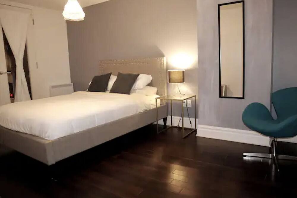 Photo of Bedroom in Gay Village