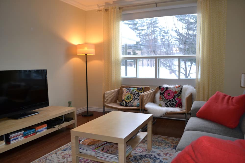 Photo of Livingroom in Sherbrooke