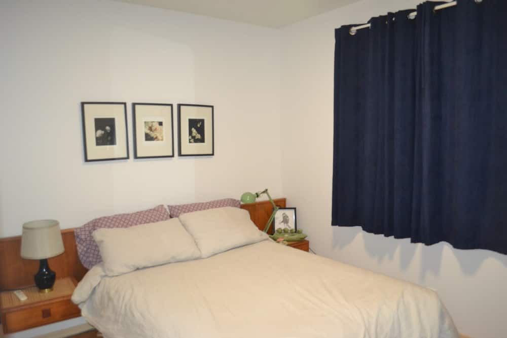 Photo of Bedroom in Gimli