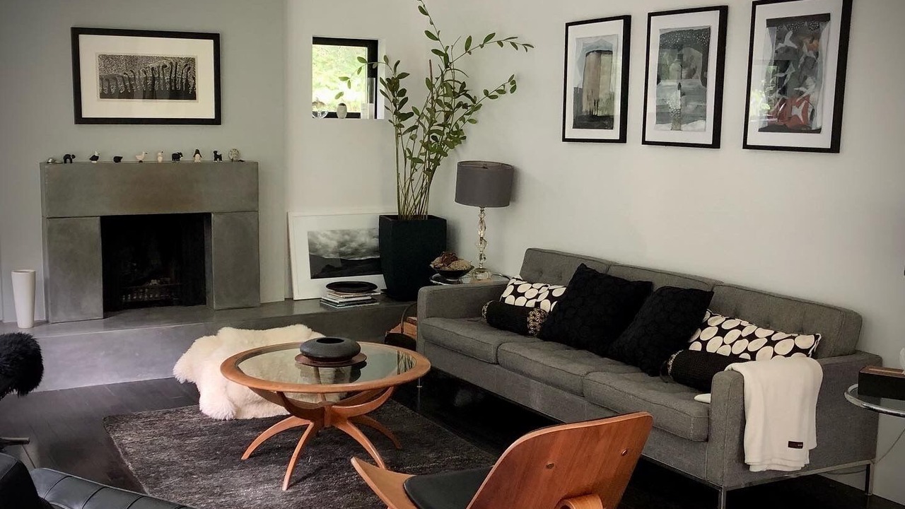 Photo of Livingroom in Roberts Creek