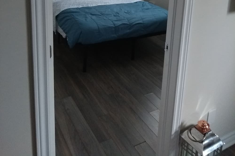 Photo of Bedroom in Aylmer