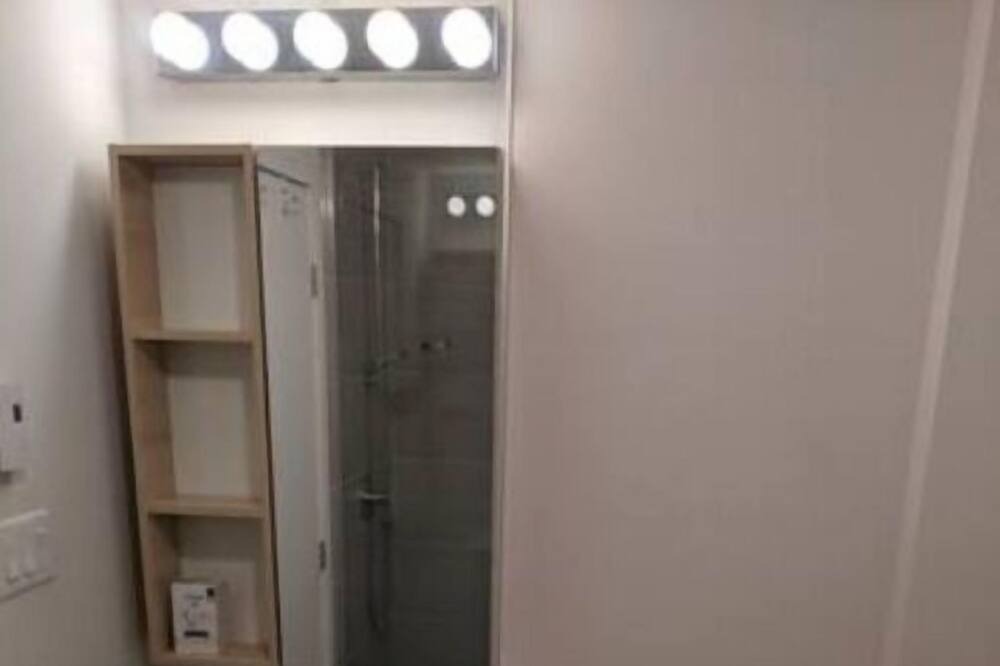Photo of Bathroom in Pointe-Saint-Charles