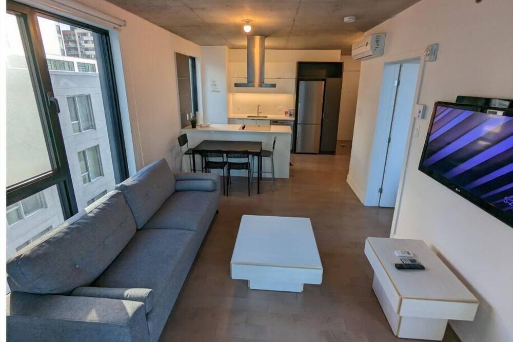 Photo of Livingroom in Pointe-Saint-Charles