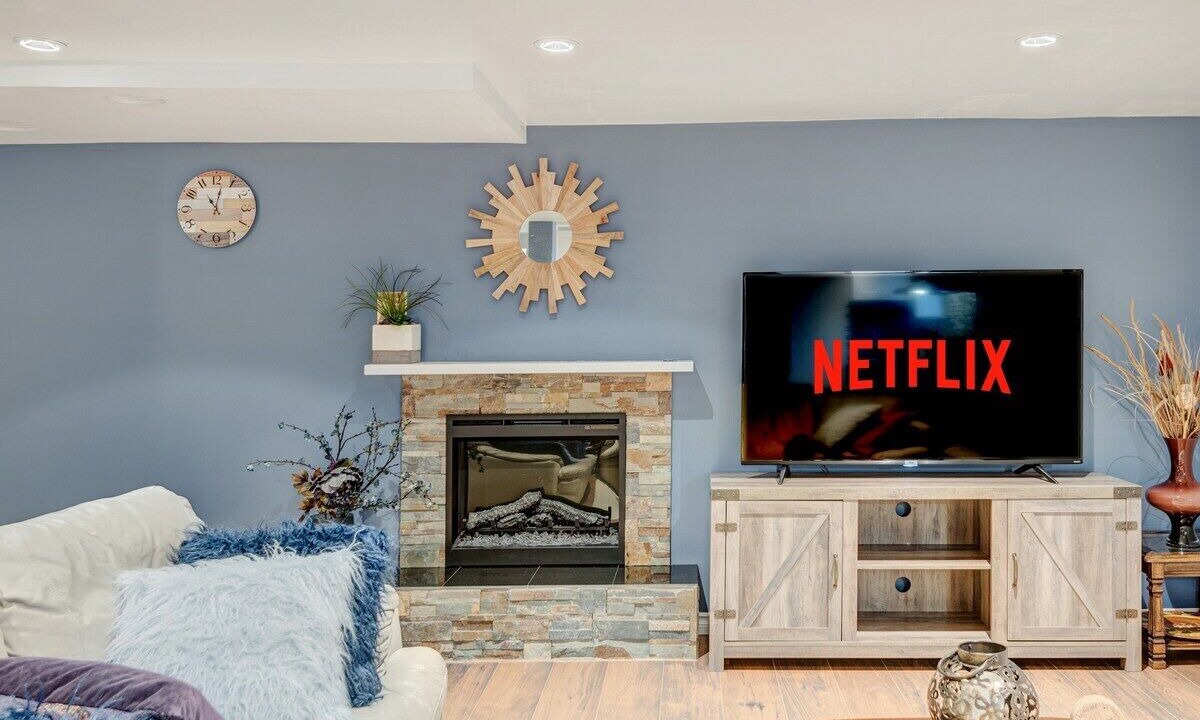 Photo of Livingroom in Varsity
