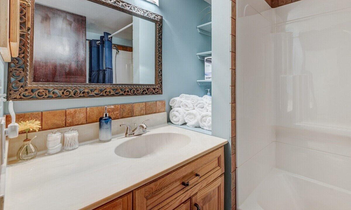 Photo of Bathroom in Varsity