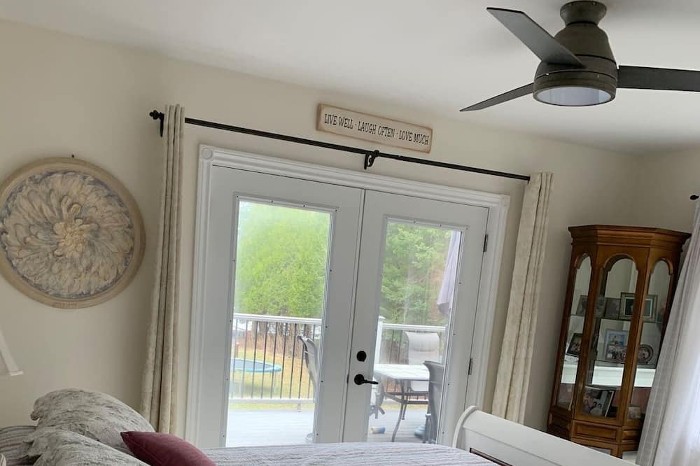 Photo of Bedroom in Haliburton