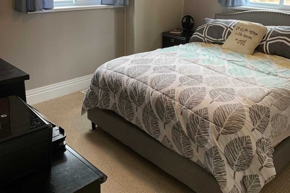 Photo of Bedroom in Haliburton