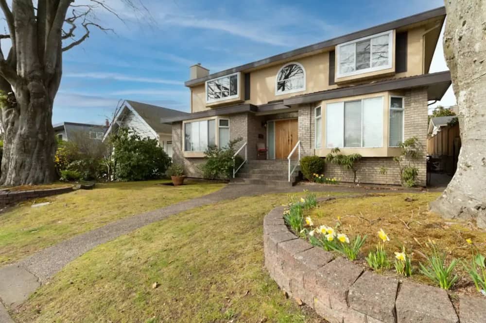 Photo of Outdoor in Shaughnessy