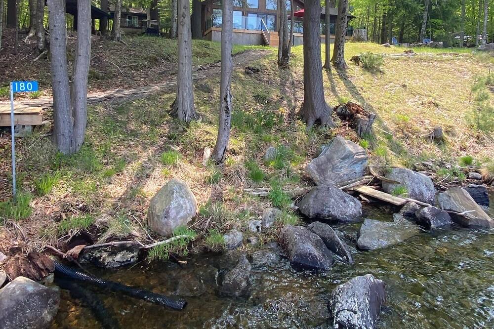 Photo of Others in Baysville