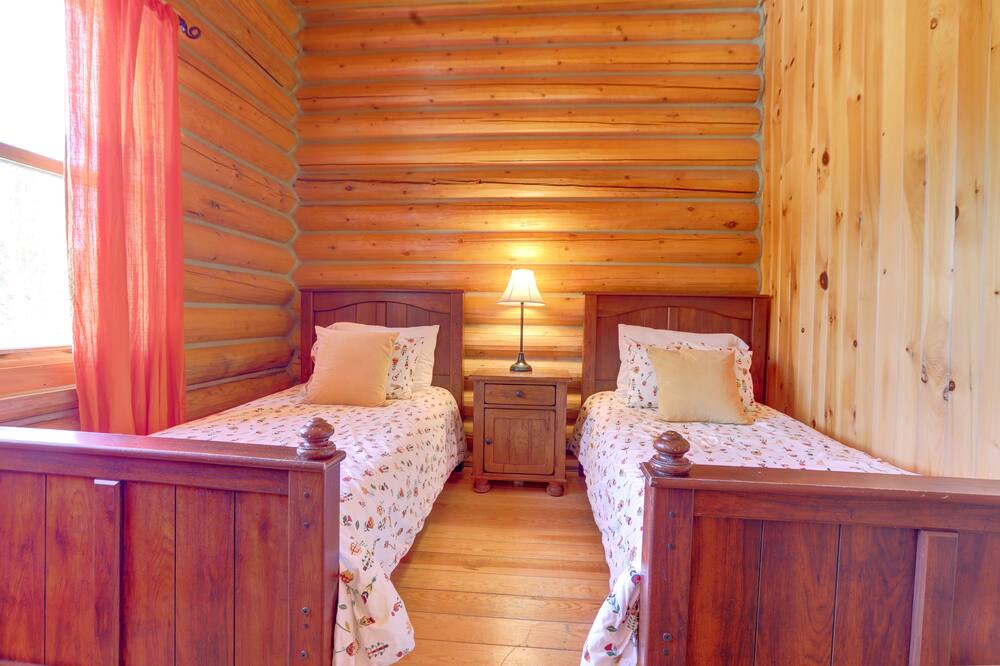 Photo of Bedroom in Mille-Isles