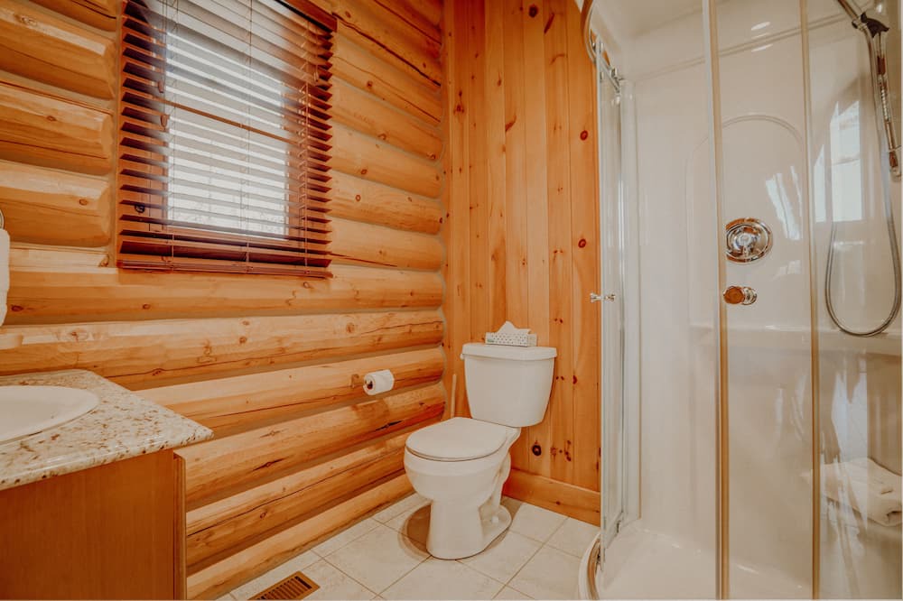 Photo of Bathroom in Mille-Isles