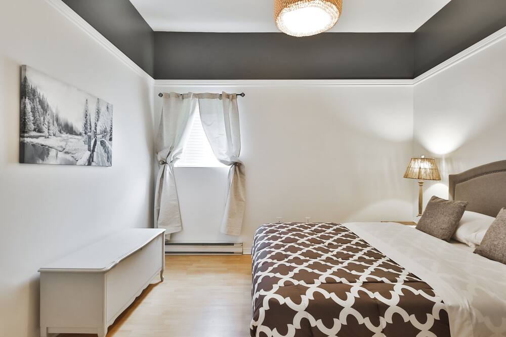 Photo of Bedroom in Cote-Saint-Paul