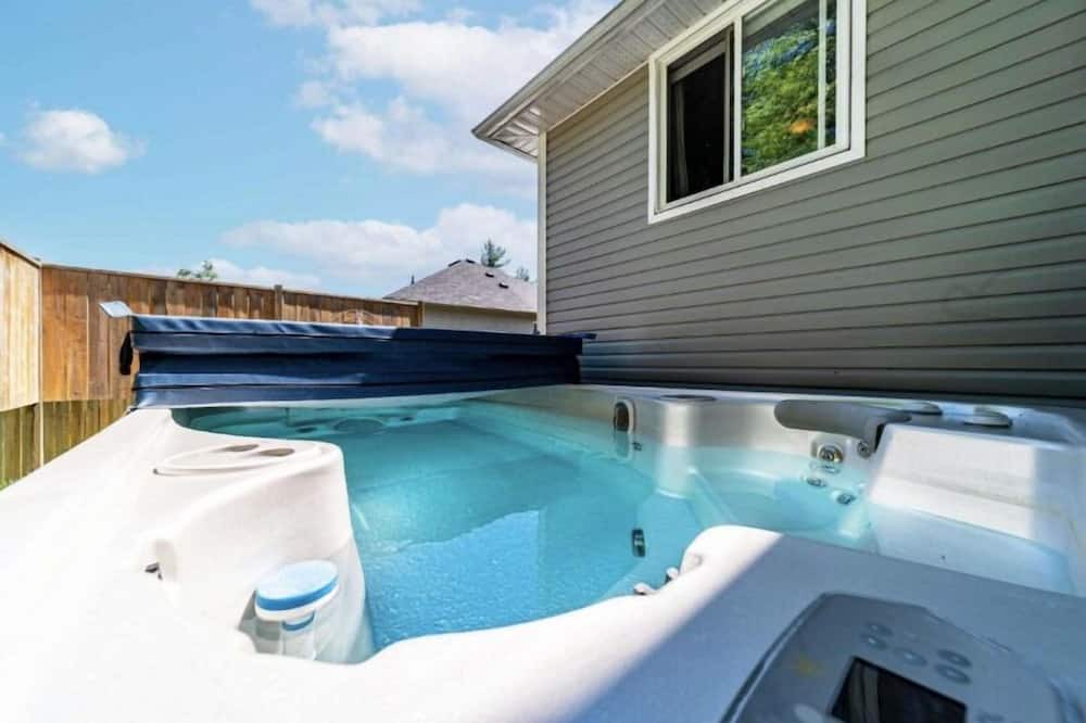 Photo of Outdoor in Wasaga Beach