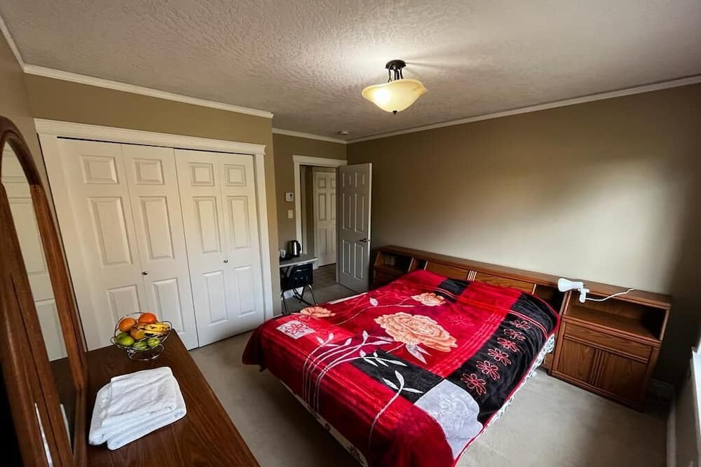 Photo of Bedroom in Cordova Bay