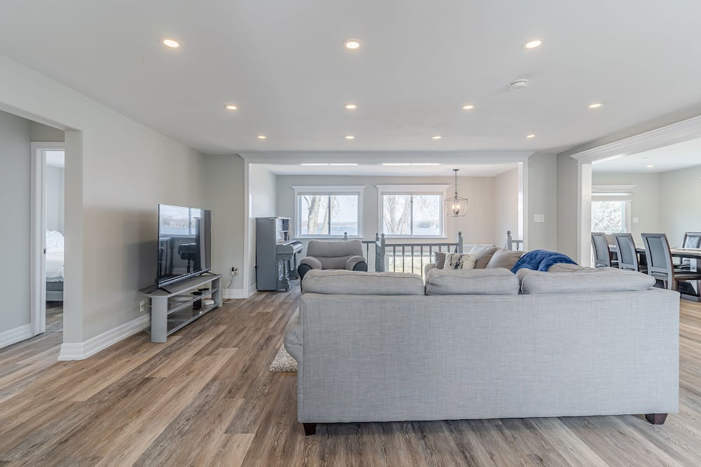 Photo of Livingroom in Kawartha Lakes