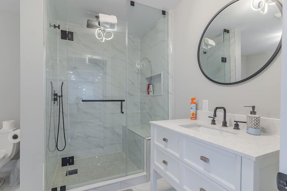 Photo of Bathroom in Kawartha Lakes