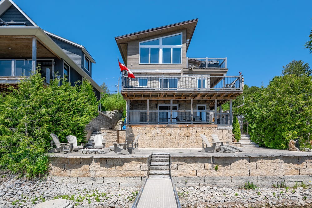 Photo of Outdoor in Lion's Head