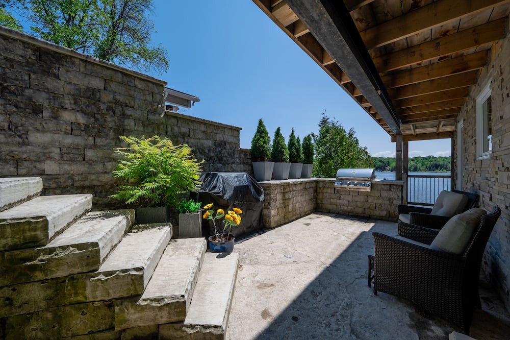 Photo of Patio Balcony in Lion's Head