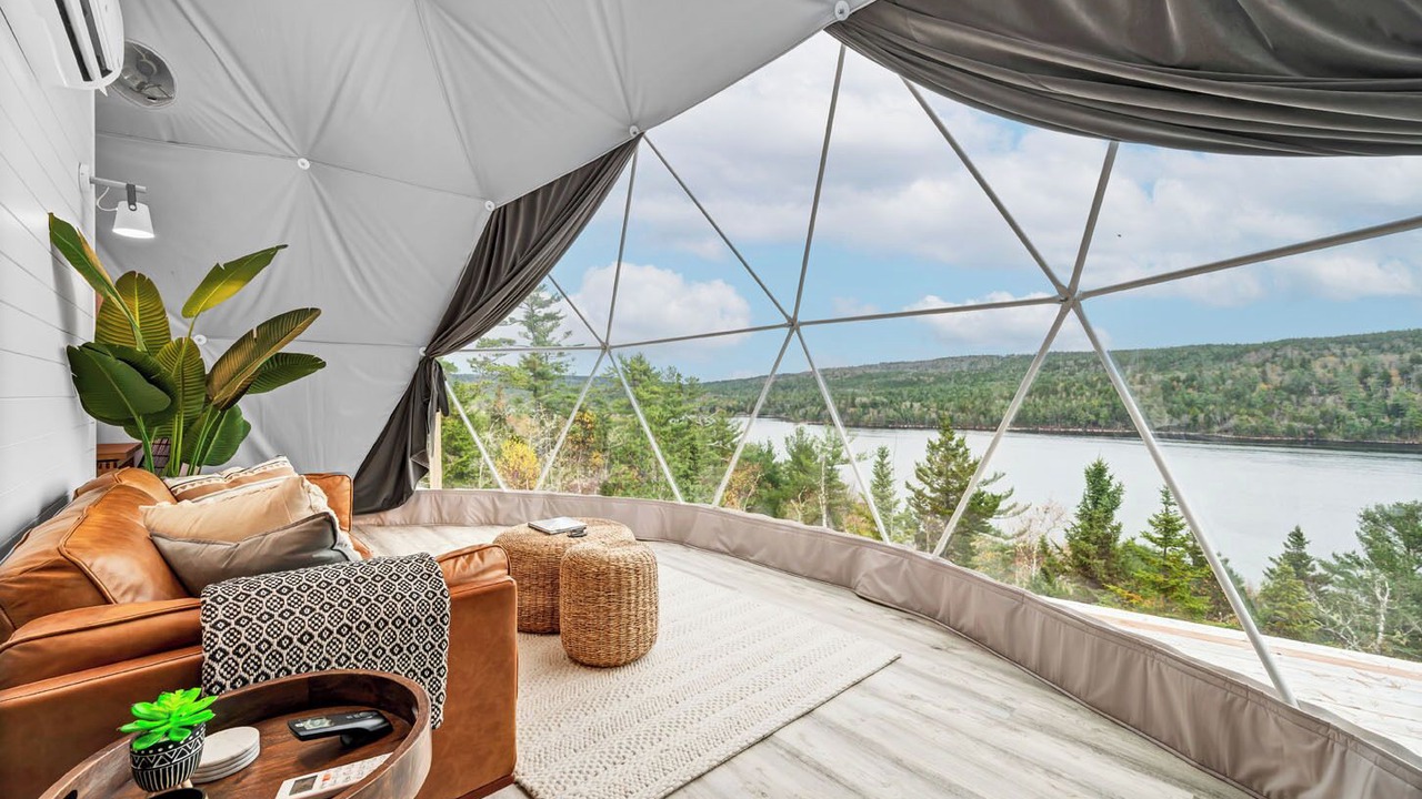 Photo of Livingroom in Porters Lake