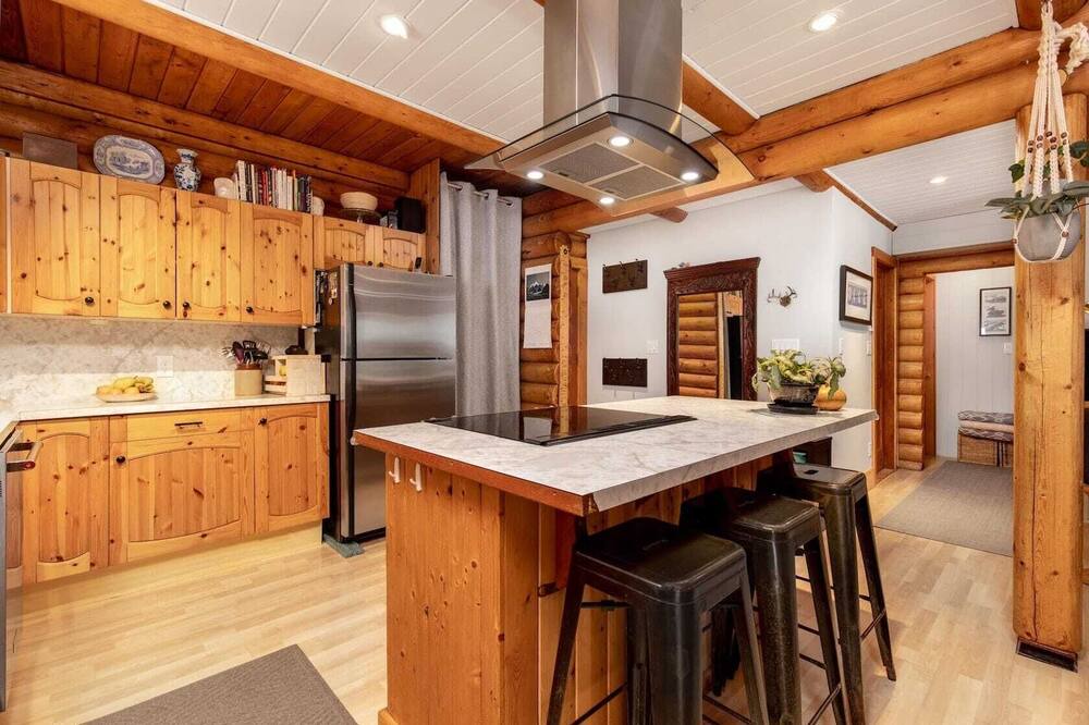Photo of Kitchen in Pemberton