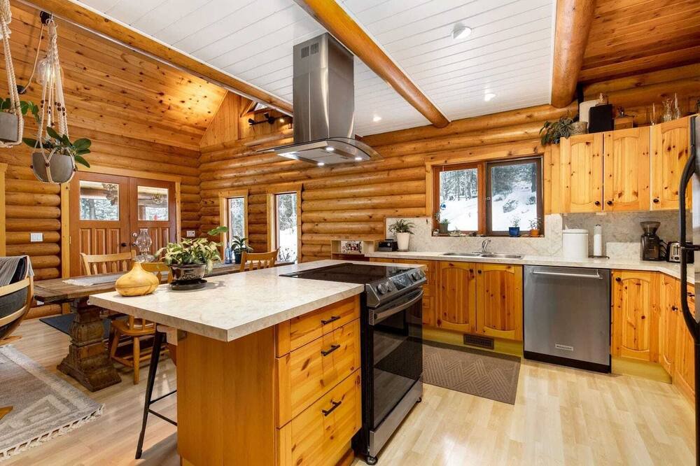 Photo of Kitchen in Pemberton