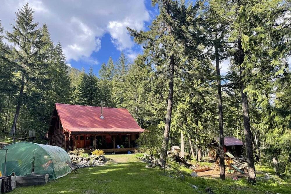 Photo of Outdoor in Pemberton