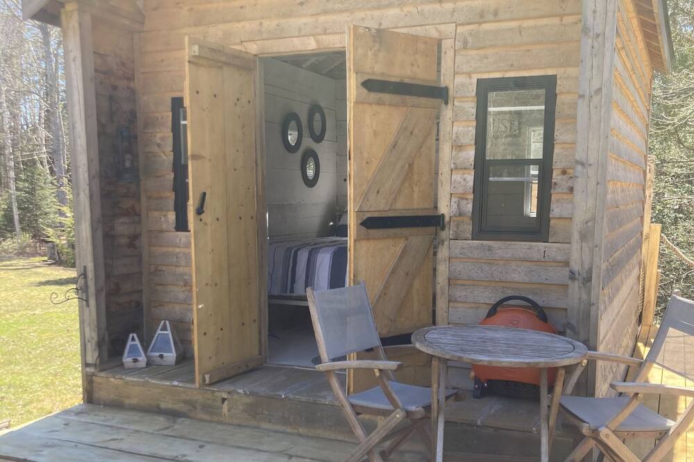 Photo of Patio Balcony in Hubbards