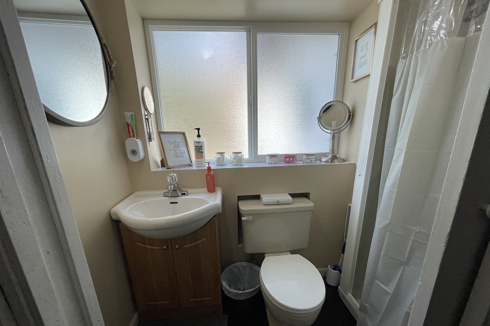 Photo of Bathroom in Mission