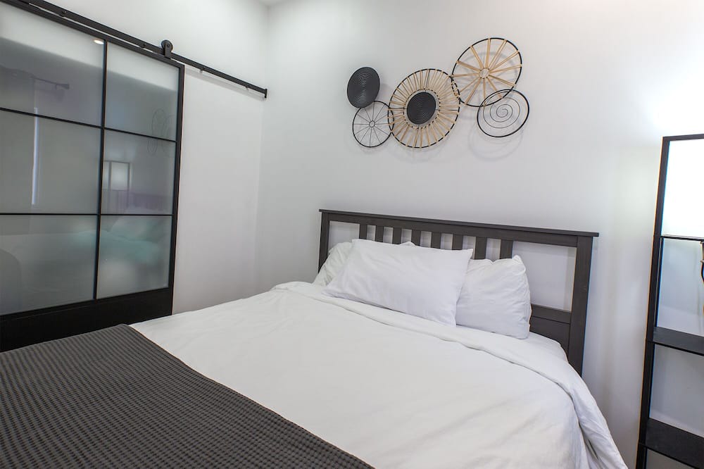 Photo of Bedroom in Cote-Saint-Paul