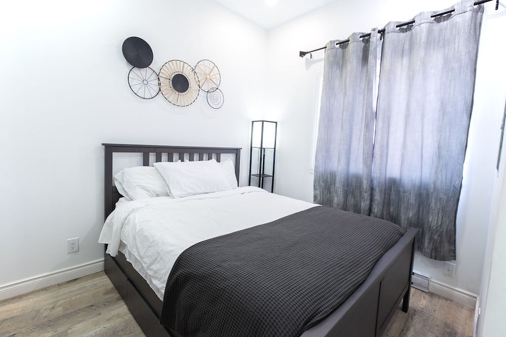 Photo of Bedroom in Cote-Saint-Paul