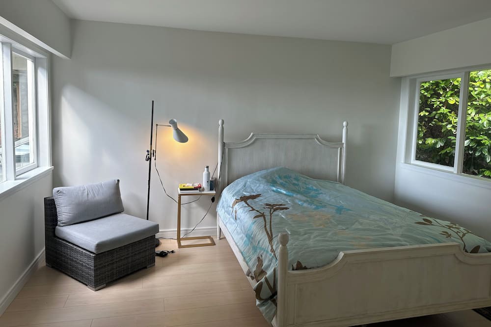 Photo of Bedroom in West Vancouver