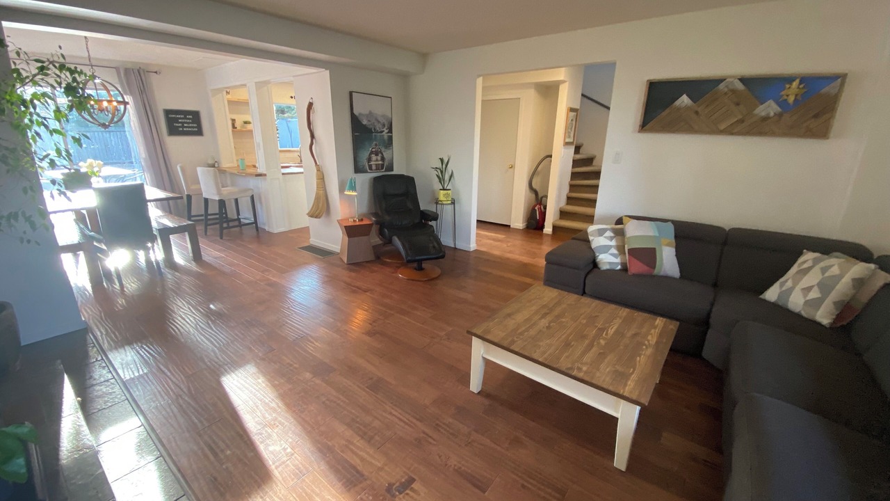 Photo of Livingroom in Central Okanagan