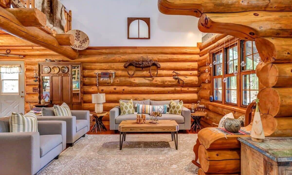 Photo of Livingroom in Lyndhurst