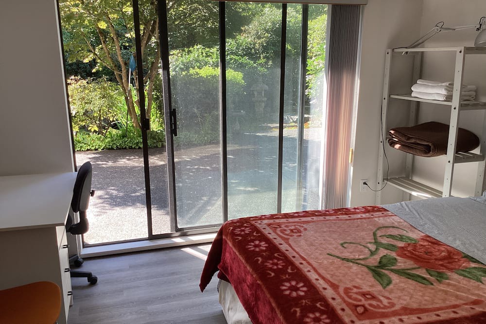 Photo of Bedroom in West Vancouver