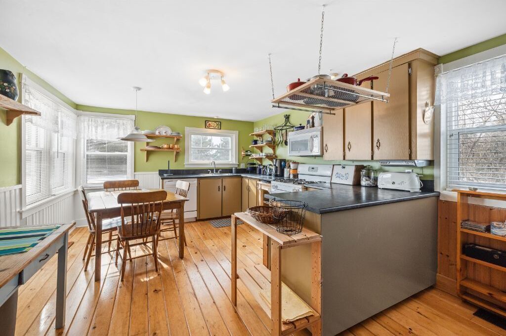 Photo of Kitchen in Red House