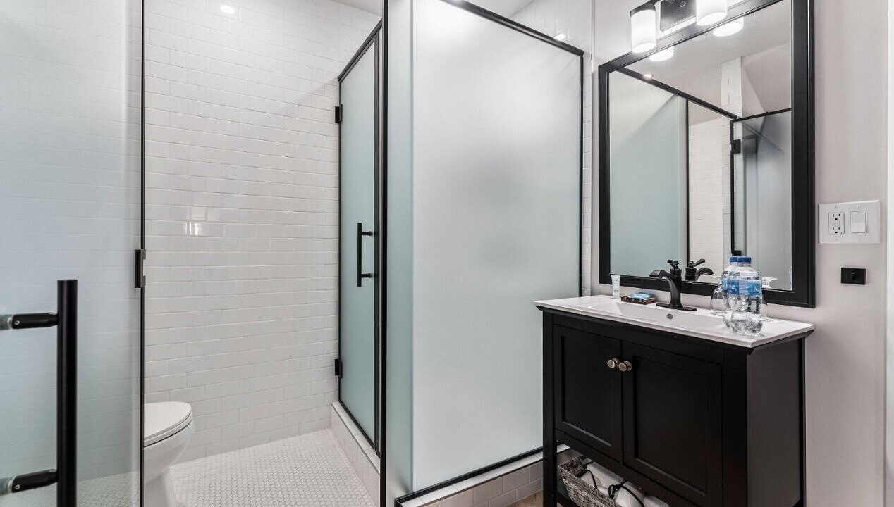 Photo of Bathroom in Currie Barracks