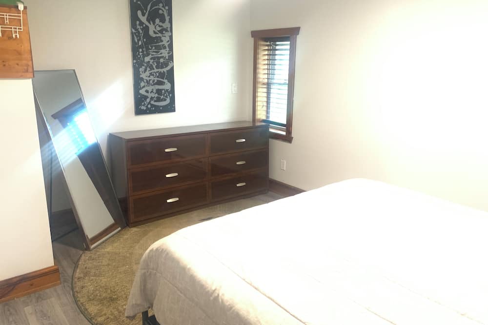 Photo of Bedroom in Oro-Medonte
