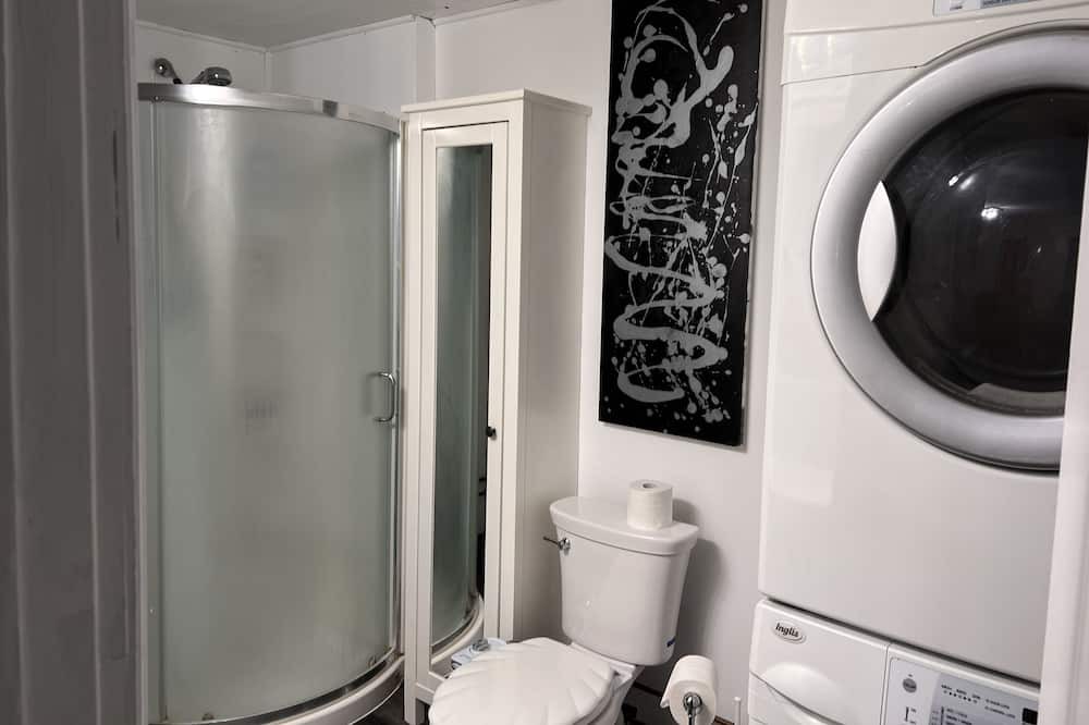 Photo of Bathroom in Oro-Medonte