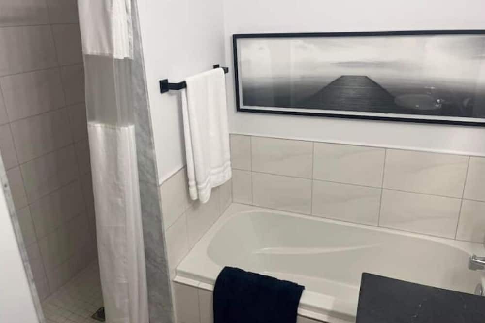 Photo of Bathroom in Beamsville