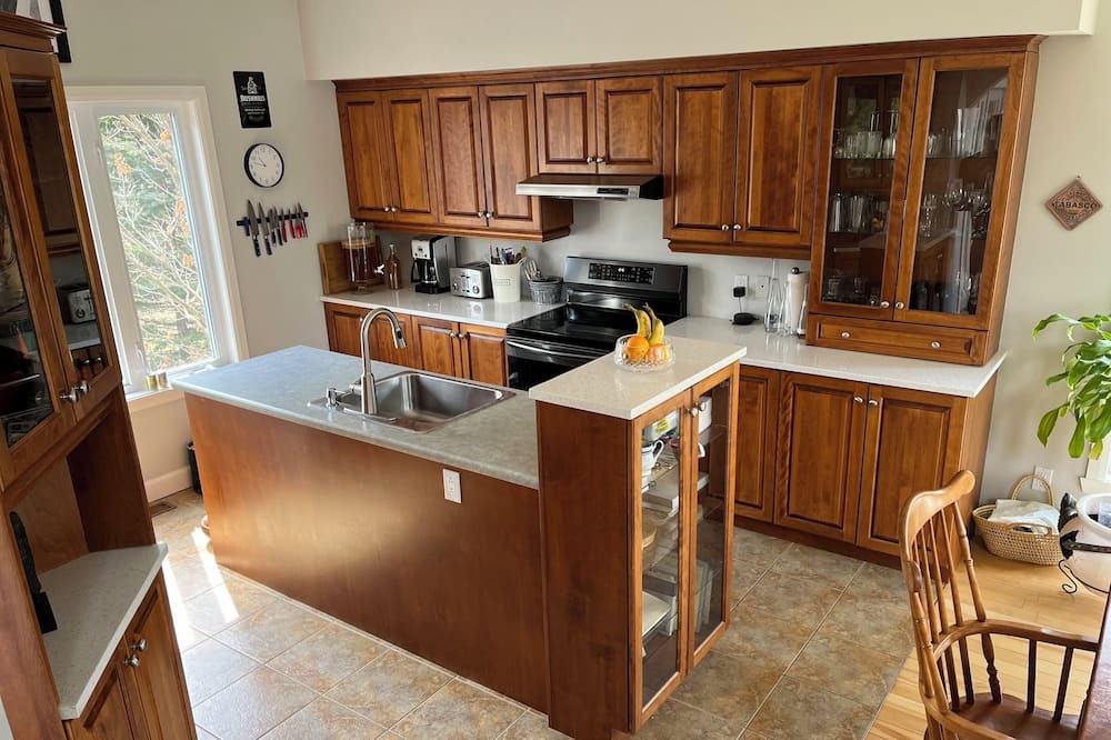 Photo of Kitchen in Saint-Denis-de-Brompton
