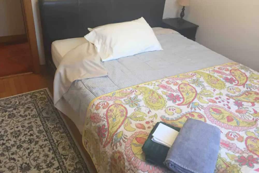 Photo of Bedroom in LaSalle